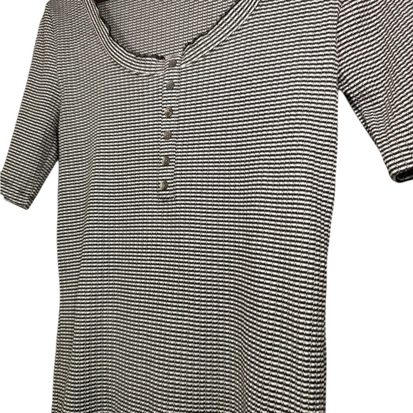 LOFT Black White Striped Blouse Women’s Size Medium Casual Work Top - Picture 2 of 6